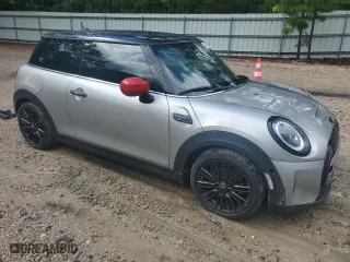 2024 MINI Hardtop 2 Door Cooper SE with VIN WMW13DJ09R2U35924, listed as a Copart auction lot 63788164 with 11,155 mi miles and Salvage Title. Bid and sale history available at carsss.com. Image 4.