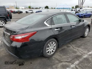 2018 Nissan Altima S with VIN 1N4AL3APXJC277396, listed as a Copart auction lot 53754785 with 58,465 mi miles and Salvage Title. Bid and sale history available at DreamBid. Image 3.