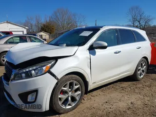 2016 Kia Sorento SX with VIN 5XYPKDA55GG174984, listed as a IAAI auction lot 41216303 with 142,875 mi miles. Bid and sale history available at carsss.com. Image 23.