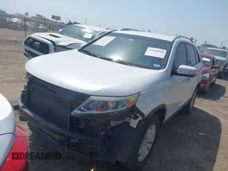 2015 Kia Sorento LX with VIN 5XYKT4A65FG659155, listed as a IAAI auction lot 41968018 with 138,704 mi miles. Bid and sale history available at carsss.com. Image 19.