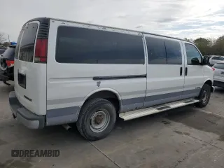2001 Chevrolet Express with VIN 1GAHG39R811162111, listed as a Copart auction lot 76239644 with 141,929 mi miles and Salvage Title. Bid and sale history available at carsss.com. Image 3.