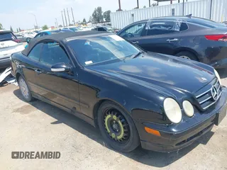 2003 Mercedes-Benz CLK 320 z VIN WDBLK65G33T143445, wystawiony jako IAAI lot #42135476 z przebiegiem Nie podano mil oraz . Historia ofert i sprzedaży dostępna na DreamBid. Obrazek 1.