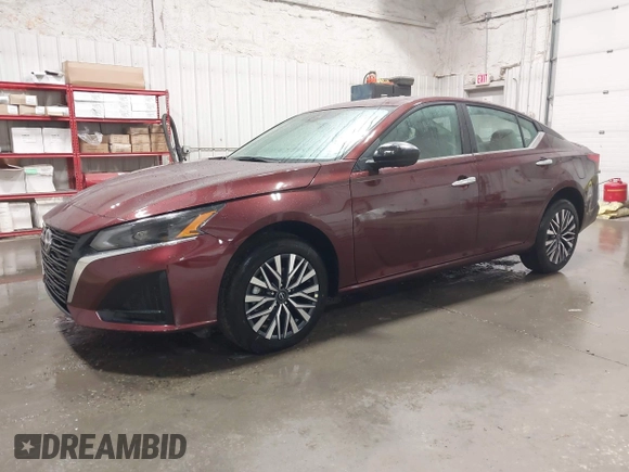 2025 Nissan Altima SV with VIN 1N4BL4DW8SN363079, listed as a IAAI auction lot 42058216 with 1,187 mi miles and . Bid and sale history available at DreamBid. Image 2.