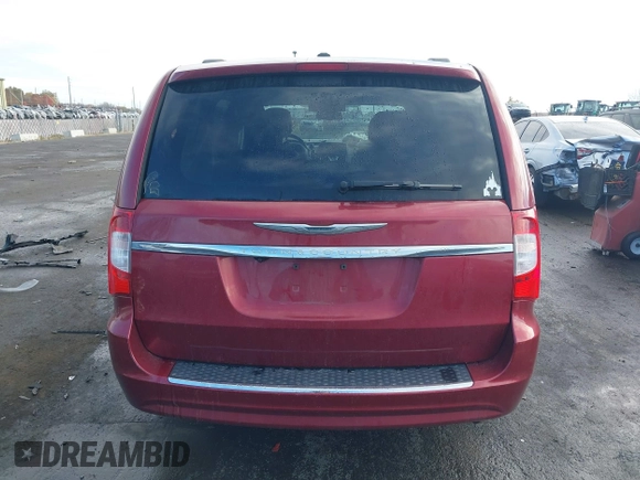2013 Chrysler Town & Country Touring with VIN 2C4RC1BG0DR634631, listed as a IAAI auction lot 40686174 with 143,206 mi miles. Bid and sale history available at carsss.com. Image 17.