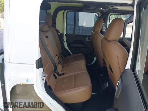 2021 Jeep Gladiator Overland z VIN 1C6HJTFG3ML584038, wystawiony jako IAAI lot #42634959 z przebiegiem 21 843 mil mil oraz . Historia ofert i sprzedaży dostępna na DreamBid. Obrazek 8.