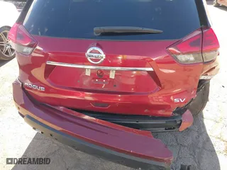 2019 Nissan Rogue SL with VIN 5N1AT2MTXKC732449, listed as a IAAI auction lot 41276747 with 86,813 mi miles. Bid and sale history available at carsss.com. Image 17.