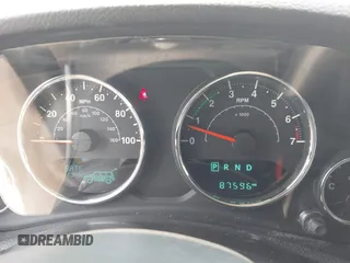2015 Jeep Wrangler Unlimited Altitude с VIN 1C4HJWEG3FL528051, выставлен на аукционе IAAI как лот 42388844 с пробегом 87 596 миль миль и . История ставок и продаж доступна на DreamBid. Изображение 7.