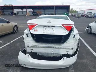 2017 Toyota Camry XLE with VIN 4T1BF1FK2HU633363, listed as a IAAI auction lot 42007735 with 95,199 mi miles. Bid and sale history available at carsss.com. Image 16.