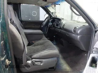 1998 Dodge 1500 z VIN 3B7HF13Z1WG234475, wystawiony jako IAAI lot #41523893 z przebiegiem 195 646 mil mil oraz . Historia ofert i sprzedaży dostępna na DreamBid. Obrazek 5.