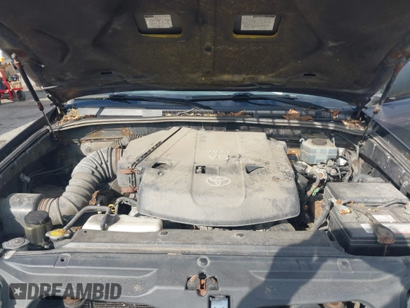 2004 Toyota 4Runner SR5 with VIN JTEBU14R140028905, listed as a IAAI auction lot 42117509 with 245,717 mi miles and . Bid and sale history available at DreamBid. Image 10.