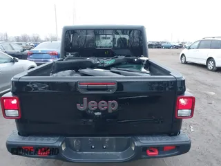 2023 Jeep Gladiator Rubicon с VIN 1C6JJTBGXPL510322, выставлен на аукционе IAAI как лот 41151837 с пробегом 7 701 миль миль и . История ставок и продаж доступна на DreamBid. Изображение 16.