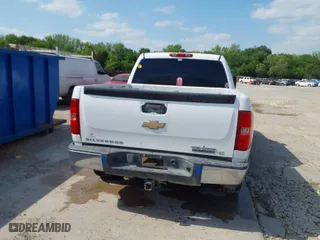 2008 Chevrolet Silverado 1500 LTZ with VIN 3GCEC13JX8G269265, listed as a IAAI auction lot 41866595 with 217,985 mi miles. Bid and sale history available at carsss.com. Image 16.