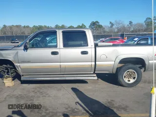 2002 Chevrolet Silverado 1500HD LT with VIN 1GCGK13U82F174704, listed as a IAAI auction lot 41618439 with 362,554 mi miles and . Bid and sale history available at DreamBid. Image 14.