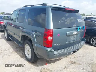 2008 Chevrolet Tahoe LTZ with VIN 1GNFK13008R250648, listed as a IAAI auction lot 42621424 with 225,027 mi miles and . Bid and sale history available at DreamBid. Image 3.