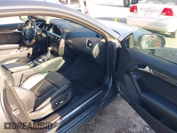2015 Audi S5 Premium Plus with VIN WAUCGAFR0FA045606, listed as a IAAI auction lot 41962738 with 199,416 mi miles. Bid and sale history available at carsss.com. Image 5.