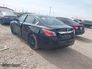 2015 Nissan Altima 2.5 S with VIN 1N4AL3AP3FN314834, listed as a IAAI auction lot 41743508 with 243,067 mi miles. Bid and sale history available at carsss.com. Image 3.