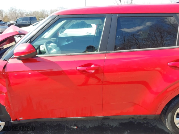 2020 Kia Soul LX with VIN KNDJ23AU0L7054511, listed as a IAAI auction lot 41659099 with 6,380 mi miles. Bid and sale history available at carsss.com. Image 15.