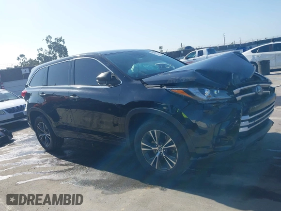 2018 Toyota Highlander LE with VIN 5TDZZRFH3JS252287, listed as a IAAI auction lot 42216207 with 104,340 mi miles and . Bid and sale history available at DreamBid. Image 13.