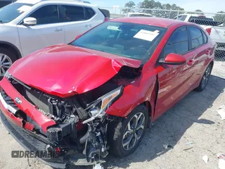 2021 Kia Forte LXS z VIN 3KPF24AD6ME303472, wystawiony jako IAAI lot #42069597 z przebiegiem 46 536 mil mil oraz . Historia ofert i sprzedaży dostępna na DreamBid. Obrazek 2.