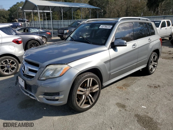 2013 Mercedes-Benz GLK-Class GLK 350 with VIN WDCGG5HBXDF998488, listed as a Copart auction lot 43786235 with 61,042 mi miles and Salvage Title. Bid and sale history available at carsss.com. Image 1.