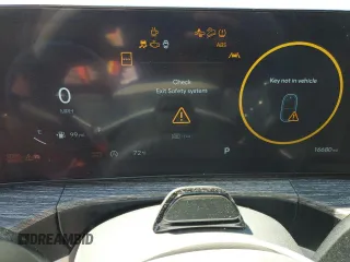2024 Hyundai Santa Fe Limited z VIN 5NMP44GL4RH026723, wystawiony jako Copart lot #49914075 z przebiegiem 16 680 mil mil oraz Szkoda całkowita • Salvage title. Historia ofert i sprzedaży dostępna na DreamBid. Obrazek 9.