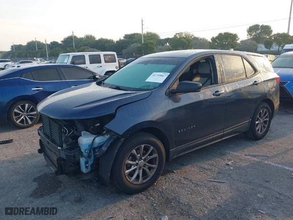 2018 Chevrolet Equinox LS with VIN 3GNAXHEV8JS503909, listed as a IAAI auction lot 41755067 with 400,397 mi miles. Bid and sale history available at carsss.com. Image 2.