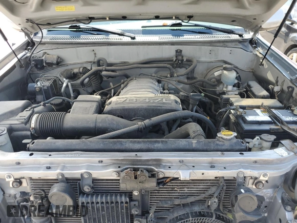 2003 Toyota Sequoia Limited with VIN 5TDBT48A93S176258, listed as a Copart auction lot 80664124 with 195,767 mi miles and Non Repairable. Bid and sale history available at DreamBid. Image 14.