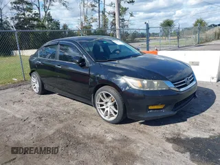 2015 Honda Accord Sport with VIN 1HGCR2F56FA087439, listed as a IAAI auction lot 40940527 with 295,777 mi miles and . Bid and sale history available at DreamBid. Image 1.