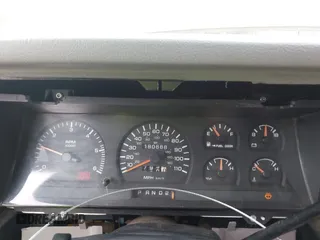 1996 Dodge Dakota z VIN 1B7GG23X1TS548256, wystawiony jako IAAI lot #42488533 z przebiegiem 180 688 mil mil oraz . Historia ofert i sprzedaży dostępna na DreamBid. Obrazek 7.