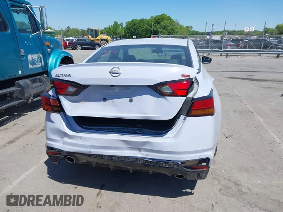 2025 Nissan Altima SR with VIN 1N4BL4CV6SN362215, listed as a IAAI auction lot 42057026 with 3,467 mi miles and . Bid and sale history available at DreamBid. Image 16.