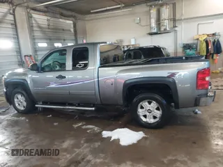 2007 Chevrolet Silverado 1500 1LT with VIN 2GCEK19J671602045, listed as a IAAI auction lot 41538984 with 221,265 mi miles and . Bid and sale history available at DreamBid. Image 15.