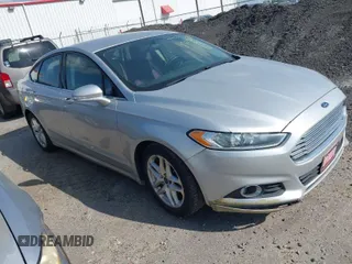 2015 Ford Fusion SE with VIN 1FA6P0H71F5102674, listed as a IAAI auction lot 42082009 with 128,800 mi miles. Bid and sale history available at carsss.com. Image 1.