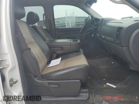 2011 GMC Sierra 1500 SLE with VIN 3GTP1VE01BG308391, listed as a Copart auction lot 53954405 with Not provided miles and Salvage title. Bid and sale history available at DreamBid. Image 7.