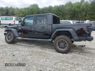 2020 Jeep Gladiator Overland with VIN 1C6HJTFG1LL172604, listed as a Copart auction lot 59883565 with 176,831 mi miles and Salvage title. Bid and sale history available at DreamBid. Image 2.