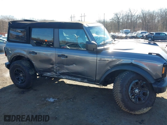 2023 Ford Bronco with VIN 1FMEE5DP3PLC10463, listed as a IAAI auction lot 41555053 with 6,637 mi miles. Bid and sale history available at carsss.com. Image 6.