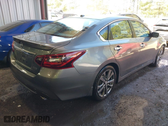 2018 Nissan Altima SV with VIN 1N4AL3AP3JC220232, listed as a IAAI auction lot 42037929 with 54,908 mi miles and . Bid and sale history available at carsss.com. Image 4.