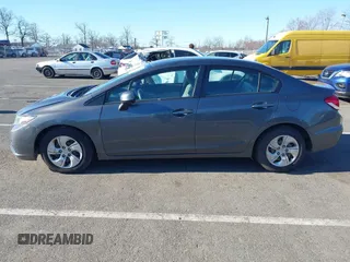 2013 Honda Civic LX z VIN 2HGFB2F5XDH544821, wystawiony jako IAAI lot #41821437 z przebiegiem 221 487 mil mil oraz . Historia ofert i sprzedaży dostępna na DreamBid. Obrazek 14.
