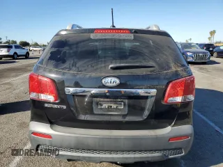 2012 Kia Sorento LX with VIN 5XYKT4A22CG281174, listed as a Copart auction lot 88546905 with Not Provided miles and Clean Title. Bid and sale history available at carsss.com. Image 6.