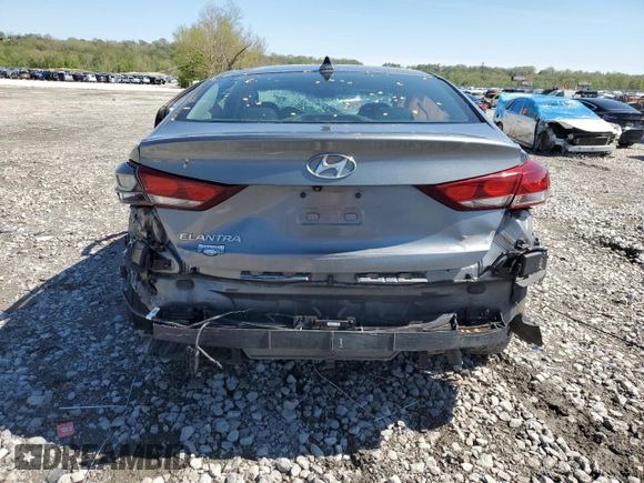 2018 Hyundai Elantra SEL z VIN KMHD84LF9JU518440, wystawiony jako Copart lot #53699415 z przebiegiem Nie podano mil oraz Szkoda całkowita • Salvage title. Historia ofert i sprzedaży dostępna na DreamBid. Obrazek 6.