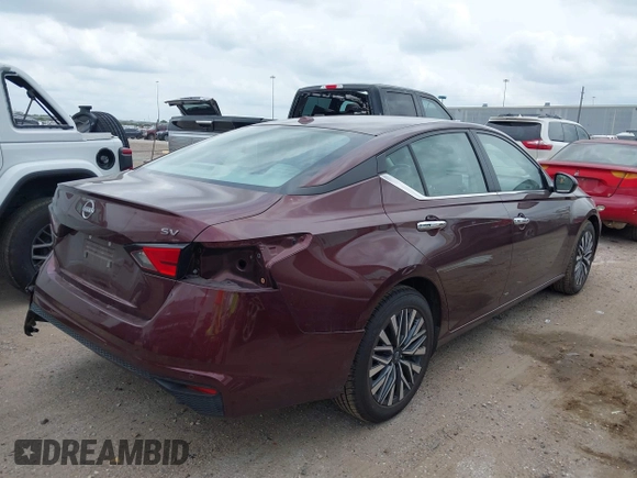 2024 Nissan Altima SV with VIN 1N4BL4DV1RN323542, listed as a IAAI auction lot 42137668 with 36,249 mi miles and . Bid and sale history available at carsss.com. Image 4.