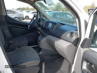 2017 Nissan NV200 S z VIN 3N6CM0KN8HK708136, wystawiony jako IAAI lot #42044129 z przebiegiem 159 517 mil mil oraz . Historia ofert i sprzedaży dostępna na DreamBid. Obrazek 5.