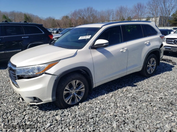 2015 Toyota Highlander XLE with VIN 5TDJKRFH2FS203543, listed as a Copart auction lot 52076675 with 62,013 mi miles and Clean Title. Bid and sale history available at carsss.com. Image 1.
