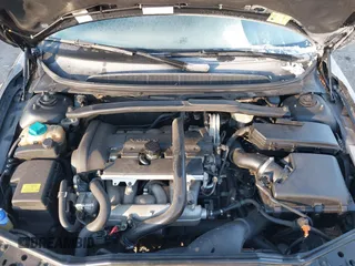 2005 Volvo S80 with VIN YV1TS592X51399861, listed as a IAAI auction lot 41422980 with 172,113 mi miles. Bid and sale history available at carsss.com. Image 10.