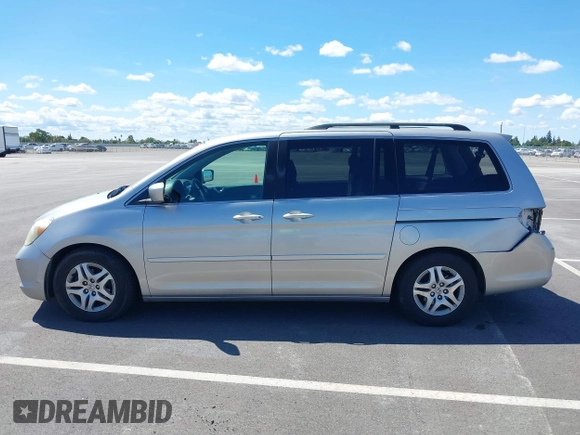 2005 Honda Odyssey EX with VIN 5FNRL38435B417211, listed as a IAAI auction lot 41943118 with 231,081 mi miles. Bid and sale history available at carsss.com. Image 14.