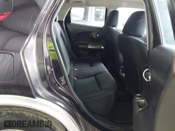 2014 Nissan Juke S with VIN JN8AF5MV3ET363389, listed as a IAAI auction lot 42125413 with 65,525 mi miles. Bid and sale history available at carsss.com. Image 8.