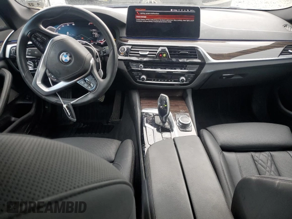 2022 BMW 5 Series 530i xDrive with VIN WBA13BJ01NWX68268, listed as a Copart auction lot 44119425 with 39,122 mi miles and Salvage Title. Bid and sale history available at carsss.com. Image 8.