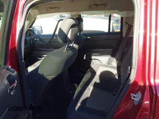 2013 Jeep Patriot Sport z VIN 1C4NJPBB9DD122011, wystawiony jako IAAI lot #41273397 z przebiegiem 185 036 mil mil oraz . Historia ofert i sprzedaży dostępna na DreamBid. Obrazek 8.