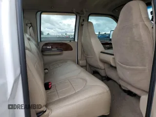 2000 Ford F-250 XL with VIN 1FTNW21FXYEE06157, listed as a Copart auction lot 51273275 with 290,990 mi miles and Salvage title. Bid and sale history available at DreamBid. Image 10.