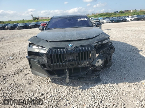 2023 BMW 7 Series 760i xDrive with VIN WBA33EJ09PCM54270, listed as a Copart auction lot 56201195 with 39,708 mi miles and Salvage title. Bid and sale history available at DreamBid. Image 5.