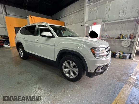 2019 Volkswagen Atlas SE z VIN 1V2WR2CA2KC522435, wystawiony jako Copart lot #53476545 z przebiegiem 154 951 mil mil oraz Czysty tytuł • Clean title. Historia ofert i sprzedaży dostępna na DreamBid. Obrazek 1.